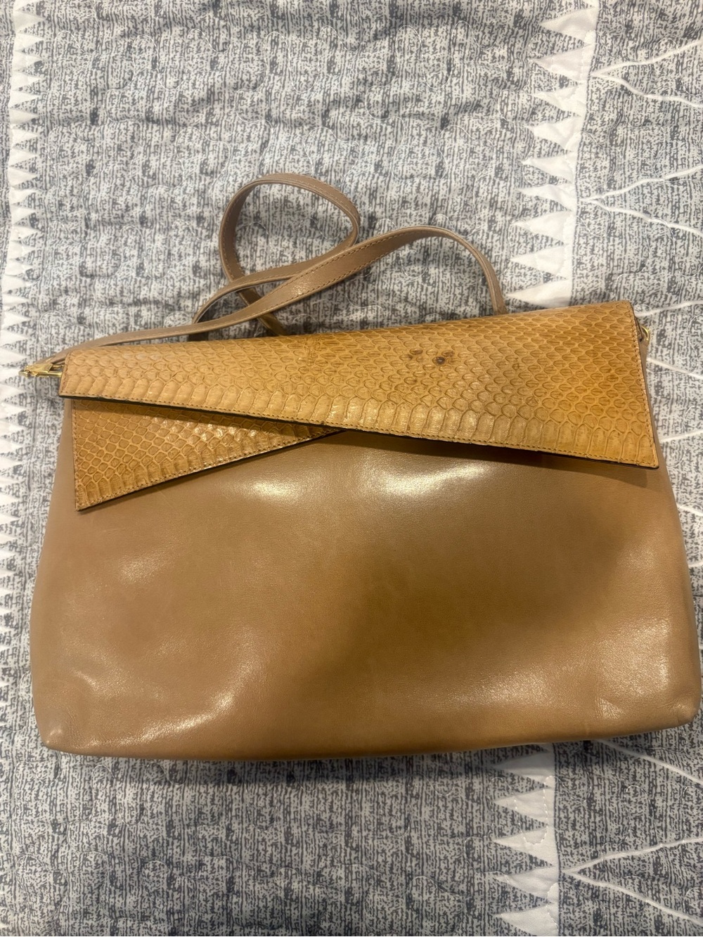 Salvatore Ferragamo Two-Tone Tan & Camel Leather Shoulder Bag